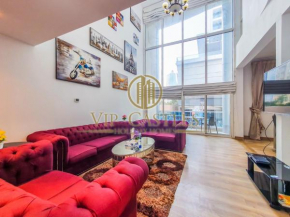 Duplex apartment next to the DMCC metro station